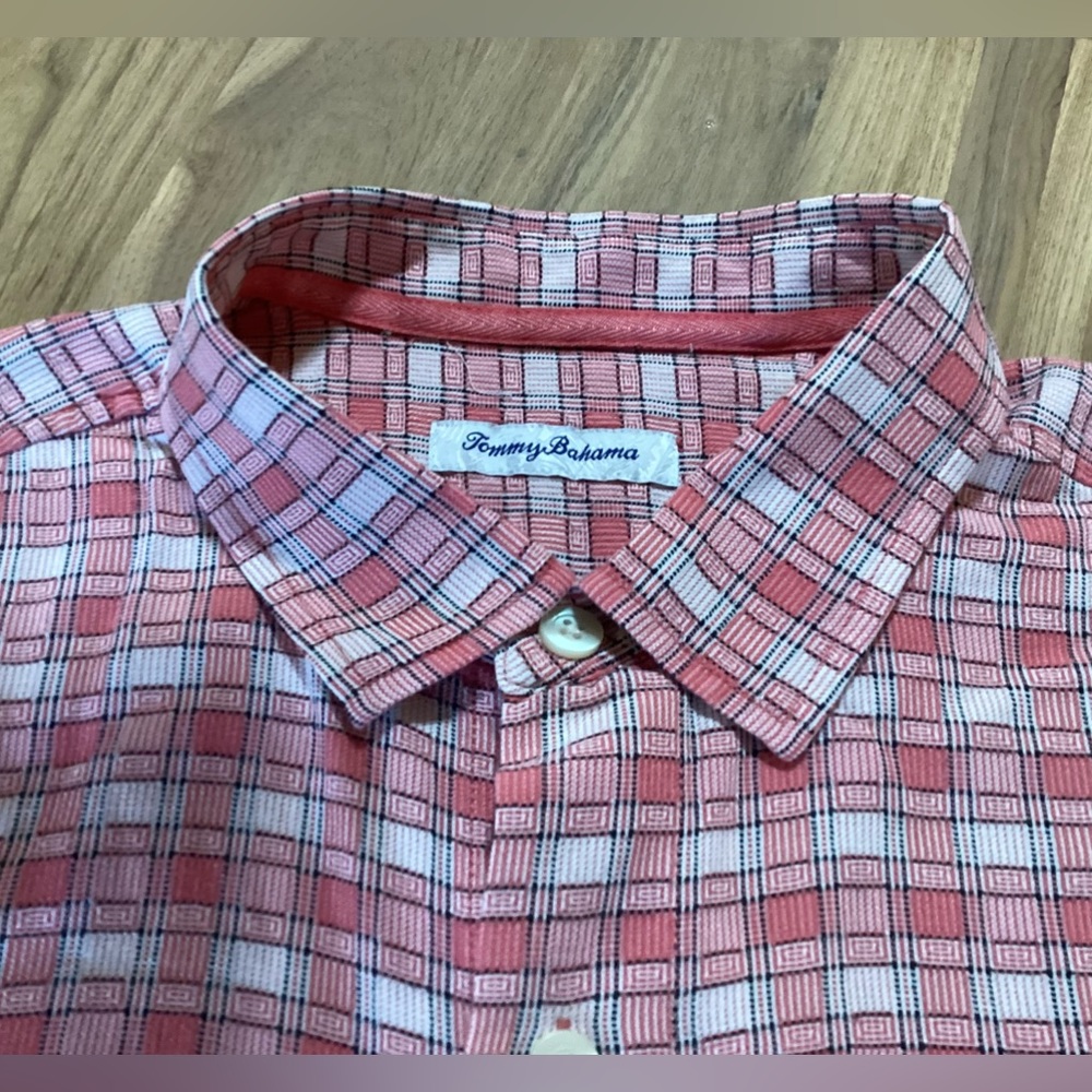 ** 3 For $20 ** Mens TOMMY BAHAMA casual button down, short sleeve, cas shirt XL